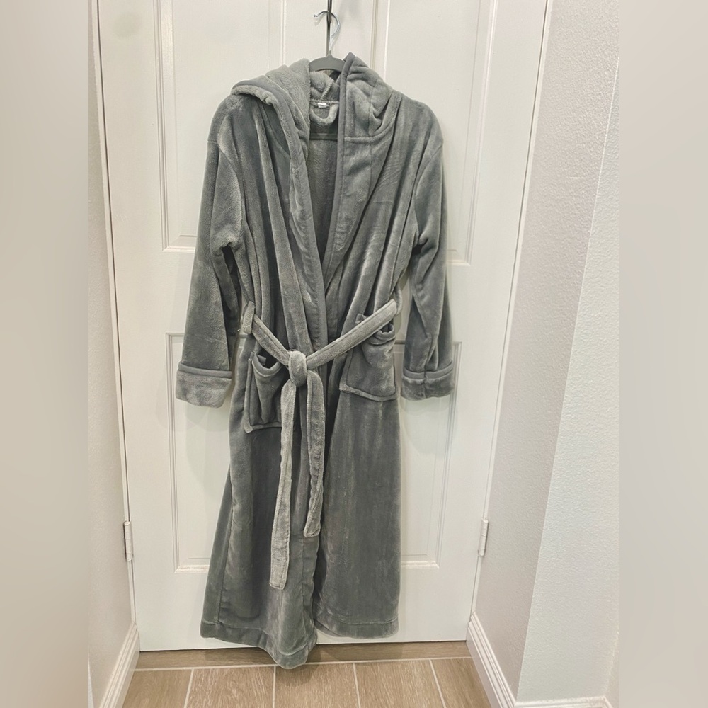 Bath Robe - image 1